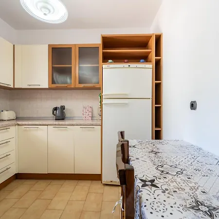 Maria * Pefki (Rhodes)