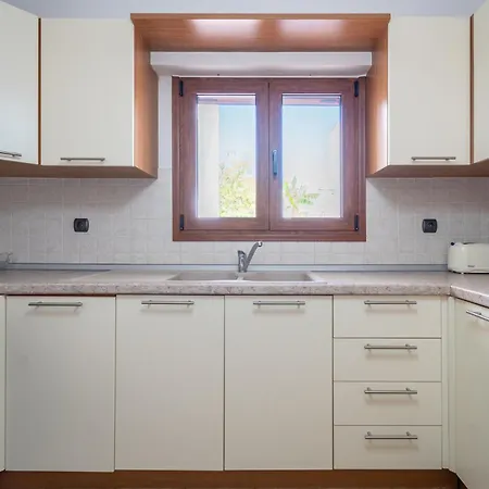 Maria * Pefki (Rhodes)