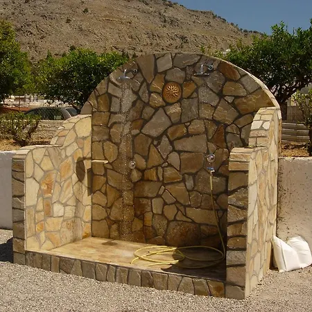 Daire Maria Pefki